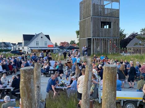 I aften dobbelt fredagskoncert med Baseløs og Fjordfolk i Øster Hurup