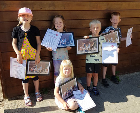 Andrea, Sarah, Sofia, Kristian og Oscar kunne i dag fejre dimission i børnehaven.