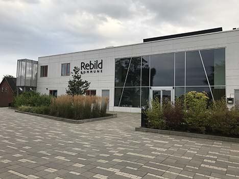 Kommunale ældrecenter eller friplejehjem i Rebild kommune?