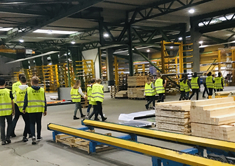 7-kl.-elever fra Arden besøgte DS Stålprofil i Hobro