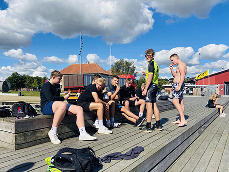 65 km rundt om fjorden | Nedkøling med is og badetur