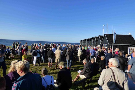 Dagens Sommerferietips: Aftensang på Havnen i Øster Hurup