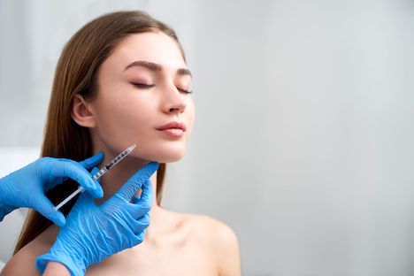 Filler er danskernes nye kosmetiske trick, men hvad er det mirakelmidlet kan?