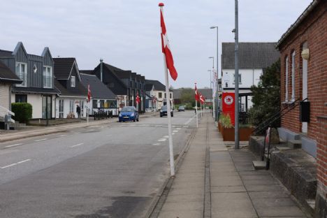 Smukke flag pynter og skaber hygge i byen