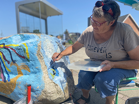Malerklatten gør Øster Hurup sommerklar