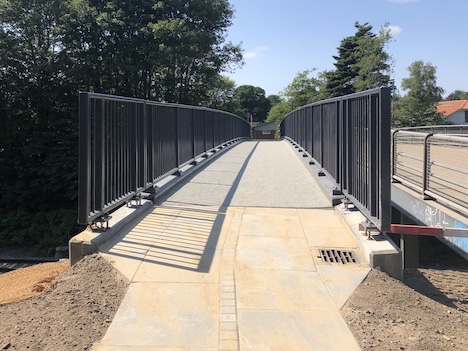 Ny bro står færdig i Arden