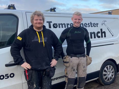 Philip Sinkbæk kombinerer 9. kl. med praktik hos lokal tømrermester