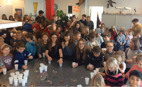 Astrup Friskole afholdt traditionen tro nytårstaffel på årets første skoledag