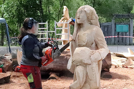 Træskulpturfestival i Arden