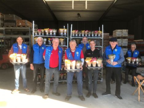 Blomsterbuketter fra Lions Club Arden