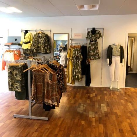 Nu begynder det at ligne en butik