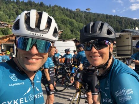 Marianne og Michael Jensen fra Arden cyklede 10 mio. kr. hjem