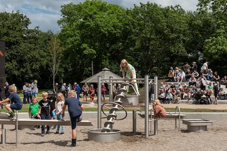 Ny turistattraktion indviet ved Lille Vildmosecentret