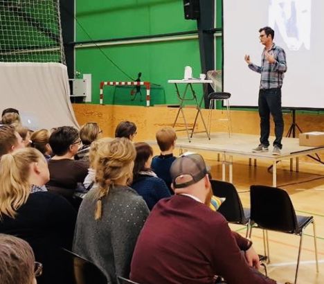 Pelle Hvenegaard gæstede Arden-Hallerne