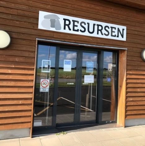 Sne og glatte veje rammer skraldeindsamlingen i Mariagerfjord