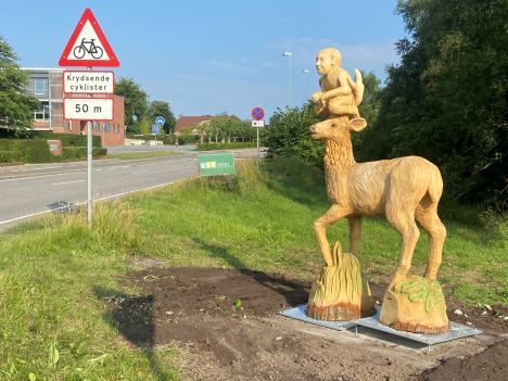 Skulptur er kommet op