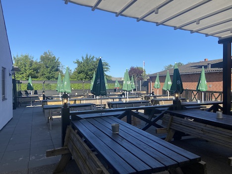 Henrik Bolding spiller og synger i aften på Styret