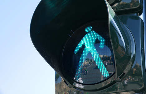 Grøn mand gå, rød mand stå: Gør dit barn trafiksikker til skolestart