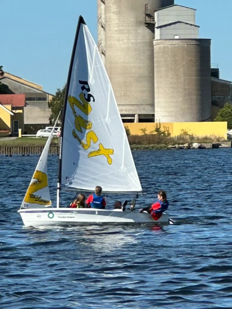 01B9A93D 388B 462F 8E1B F060076AABDA 1 102 o