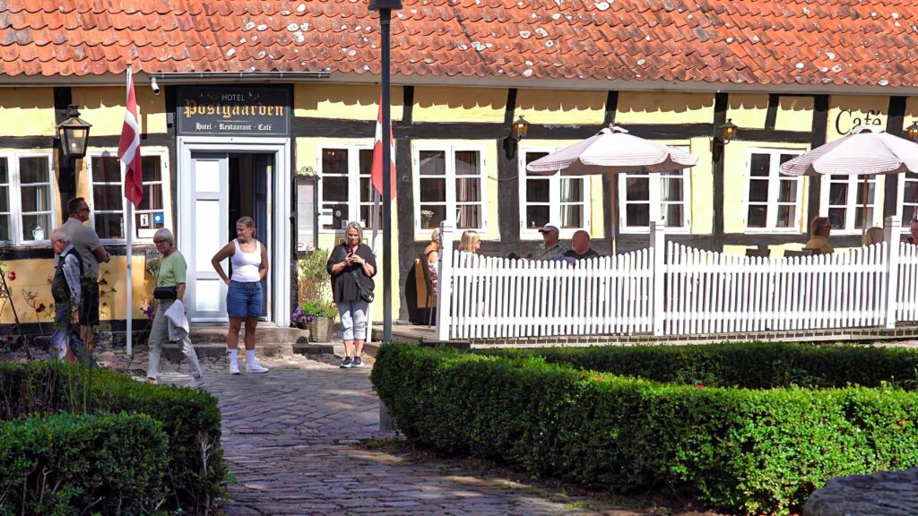 A klip Postgaarden Mariager frame at 0m7s