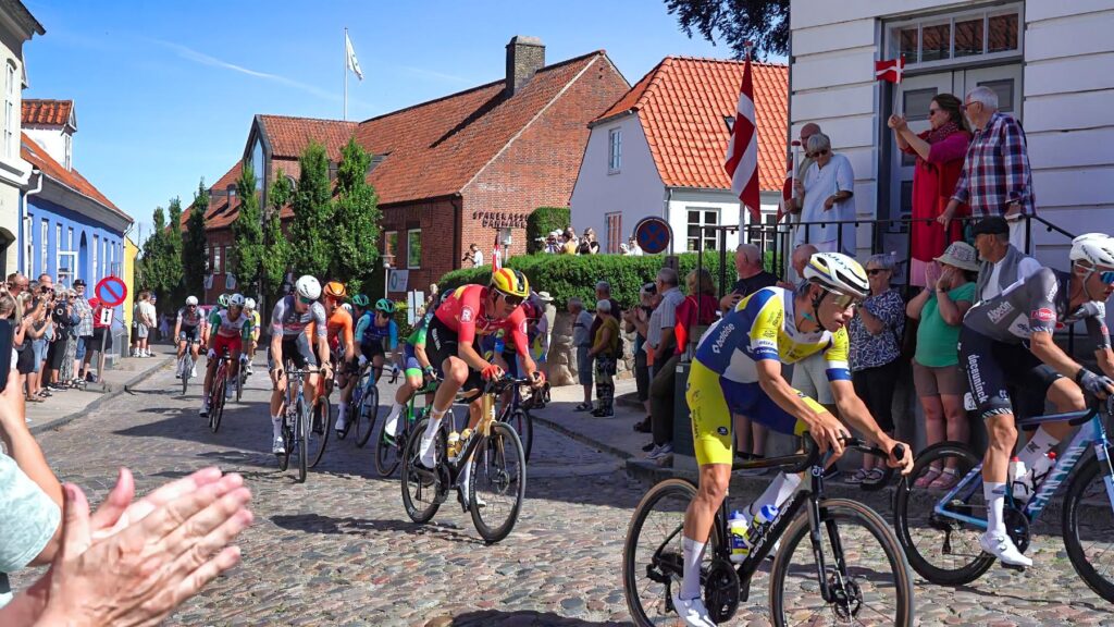 A klip shutter speed 1250 Sony torvet i MAriager frame at 3m32s