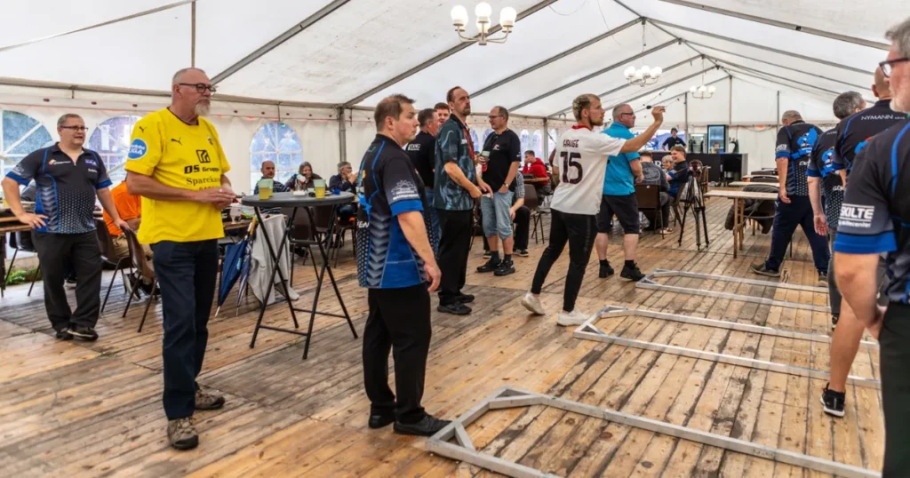 Mogens Christensen vandt det første AMBU Masters – se interview med både ham og Morten Nymann, formand for Mariagerfjord Dartklub