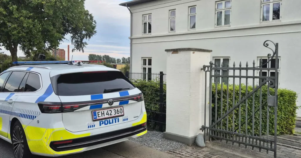 Tyv taget på fersk gerning – anholdt 30 minutter efter indbrud på vores redaktion i Randers