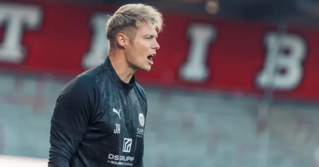 Efter 4,5 år i klubben forlader markant trænerprofil Hobro IK – Jakob Hjorth fortsætter trænerkarrieren i AGF