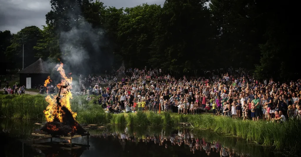 Højskoler, håndbold og pølsevogne: Fem danske kulturkendinge optaget på national kulturarvsliste