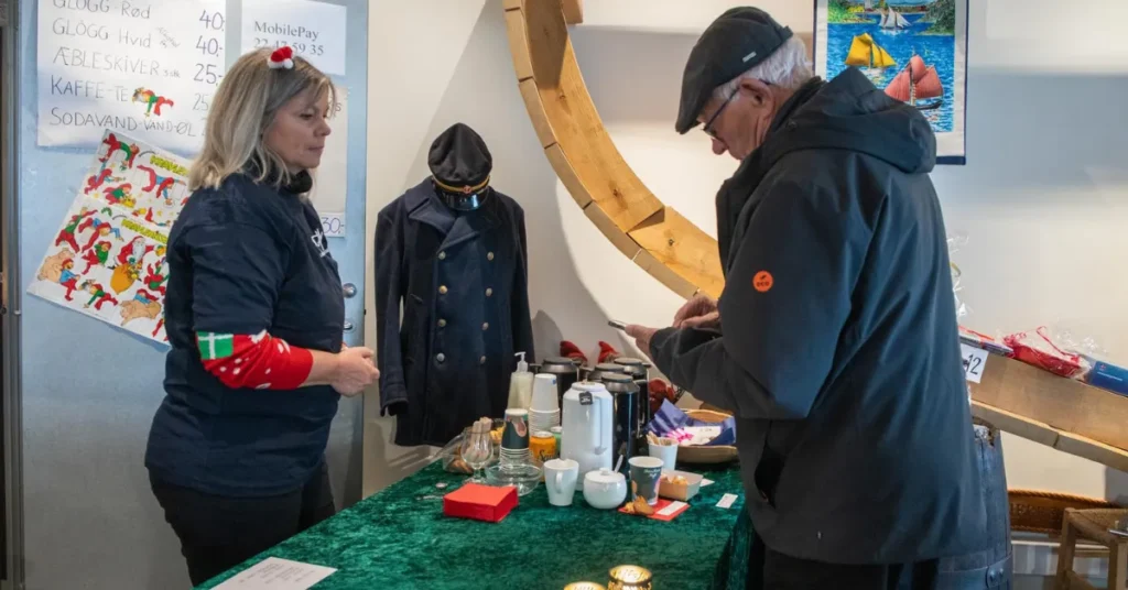 Julemarked trak fulde huse på Hobro Værft