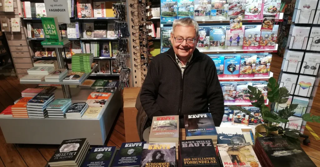 Krimiforfatter på tur i Mariagerfjord: Hans-Willy Bautz signerer i Mariager og Als