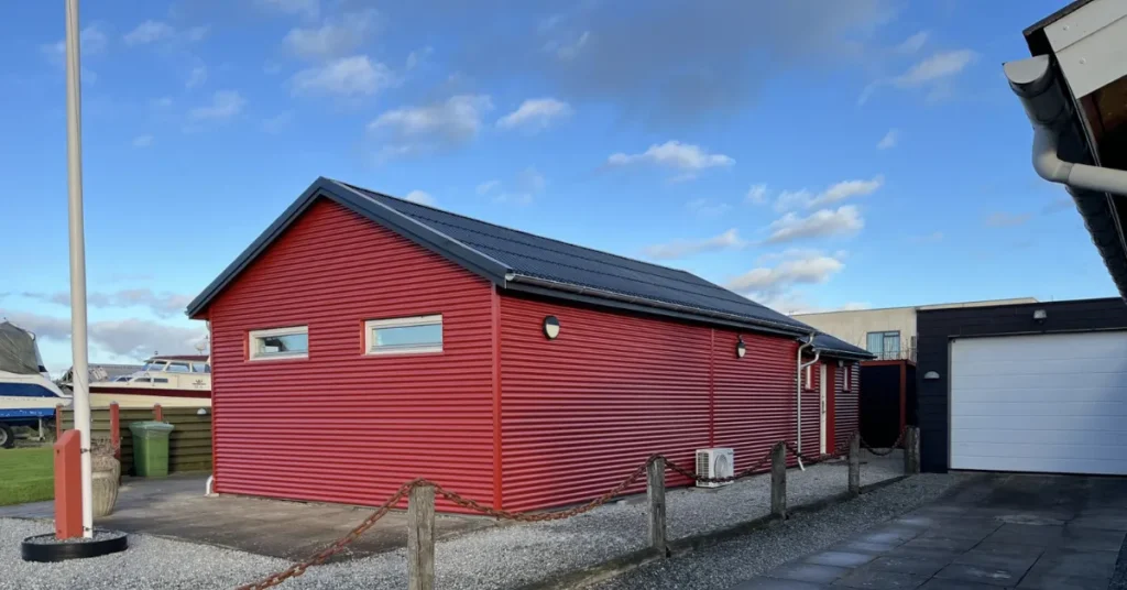 Klubhus ved den gamle fiskerihavn i Hadsund står som nyt efter renovering