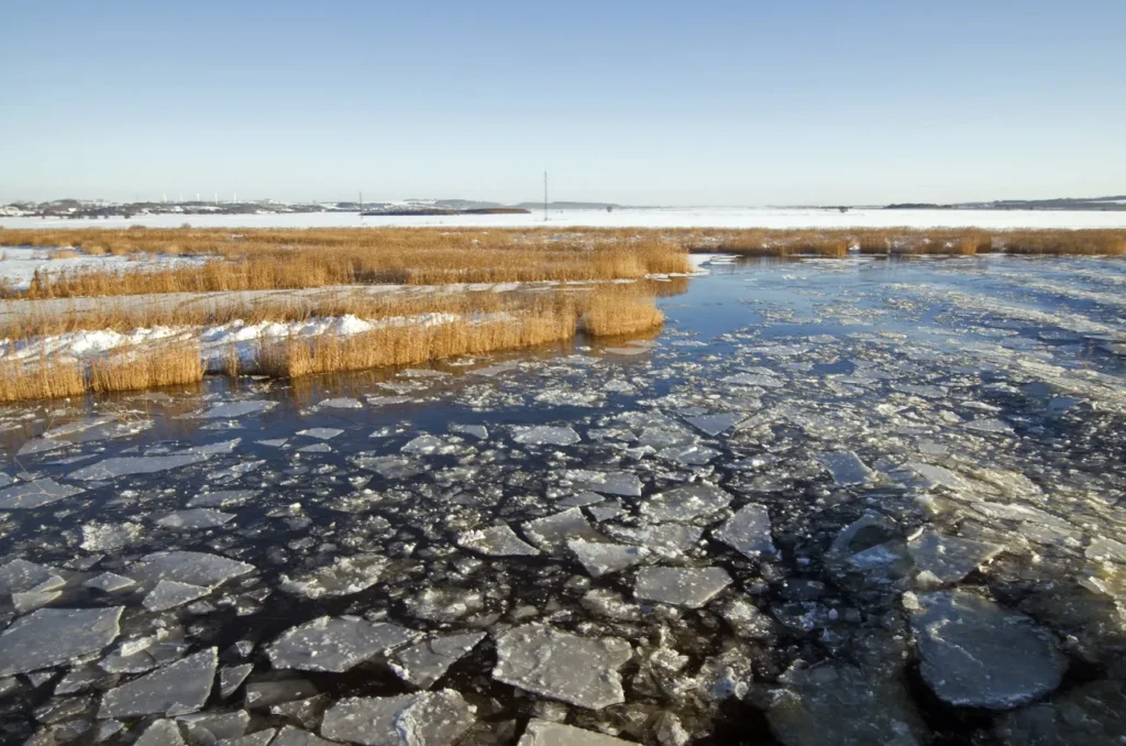 Påmindelse om at isen er usikker – og det er ulovligt at gå ud på den