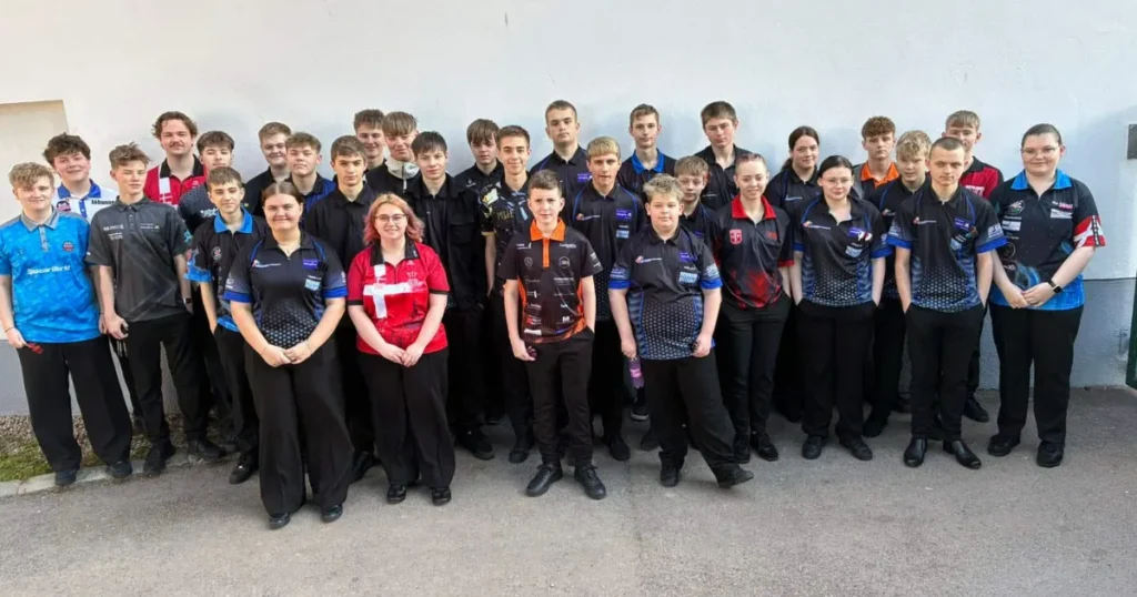 Stærk indsats i Wien: Mariagerfjord DartKlubs unge tog medaljer med hjem