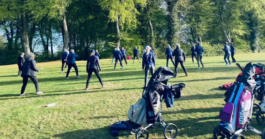 Gratis golf-forløb skal lokke nye spillere til Mariagerfjord Golfklub