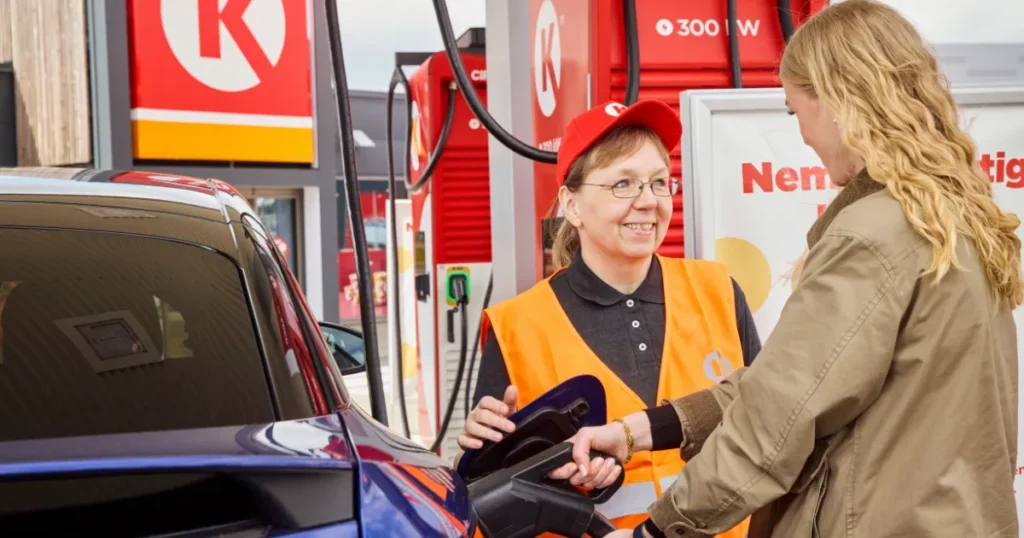 Flere kvinder står i spidsen på tankstationerne hos Circle K