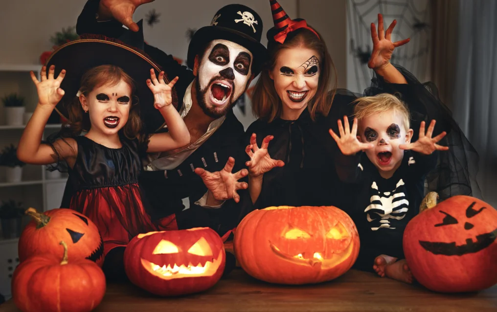 Halloween indtager Hobro med uhygge, diskotek og sjove aktiviteter for børn