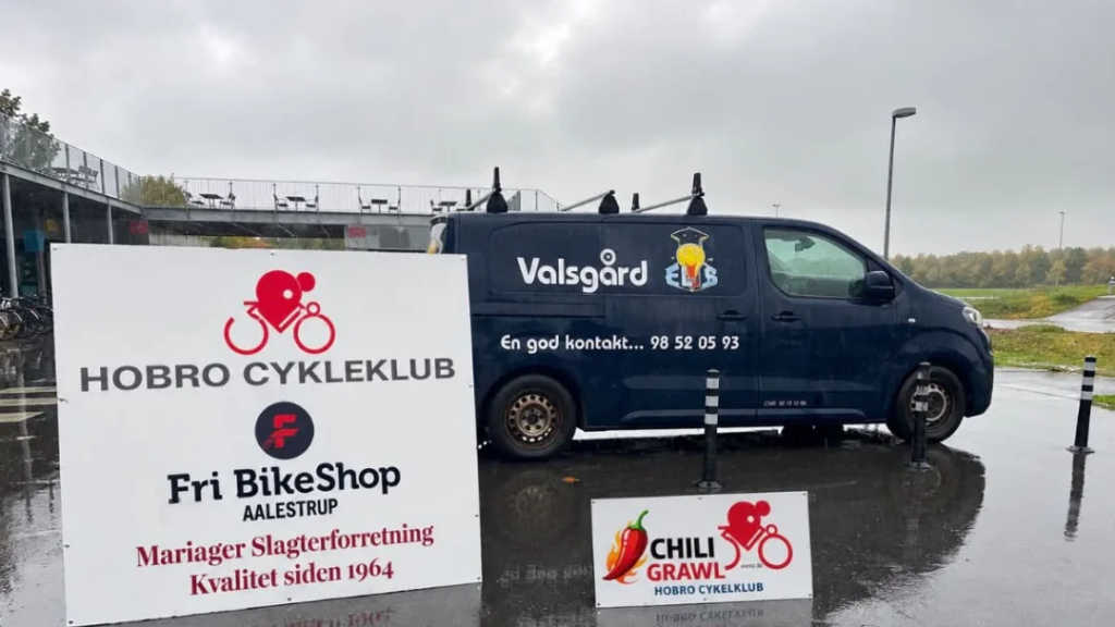 100 cykelryttere trodsede regnen til Chili Grawl i Hobro