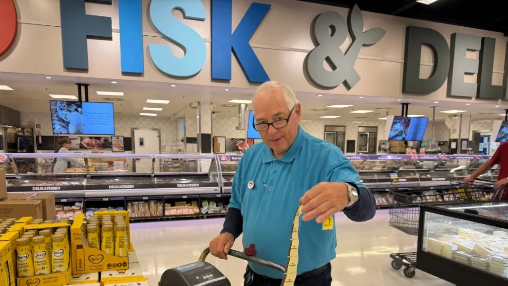 72-årige Erik vil ikke på pension – og hver gang Hobro IK spiller hjemme, sidder han på sin faste plads